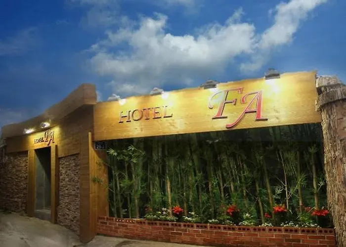 Hotel Fa Central
